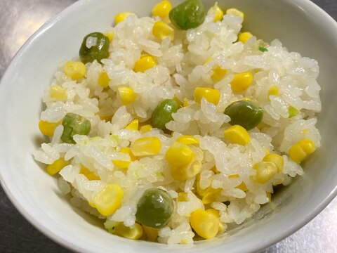 とうもろこしと塩えんどう豆のご飯